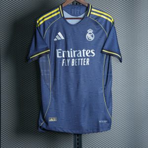 ريال مدريد الطقم الثاني