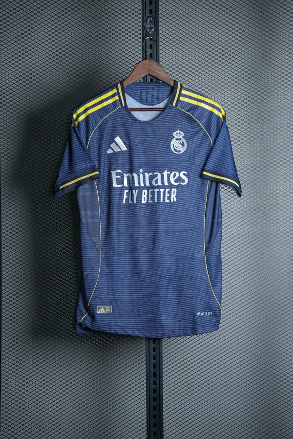 ريال مدريد الطقم الثاني